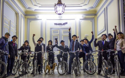 Al curro en bici, como Albert Einstein