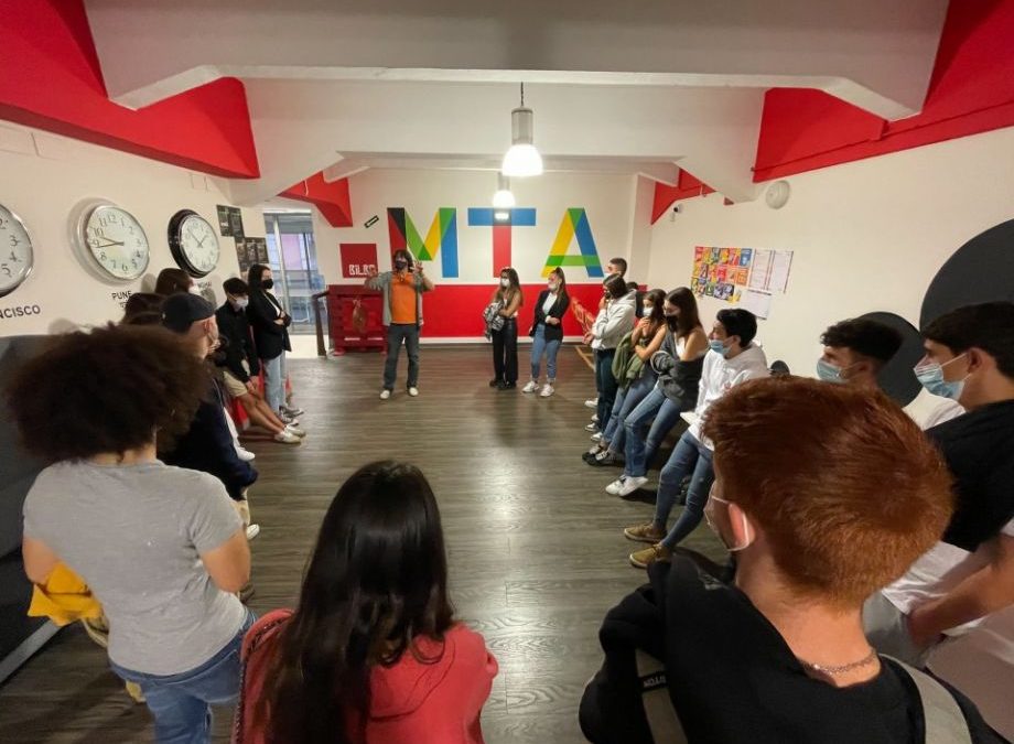 LA COMUNIDAD GLOBAL MTA: 400 NUEVAS EMPRENDEDORAS EN EQUIPO DEL GRADO LEINN CONECTADAS