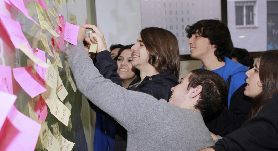 La Embajada de EEUU en España y Teamlabs renuevan su alianza por un año más